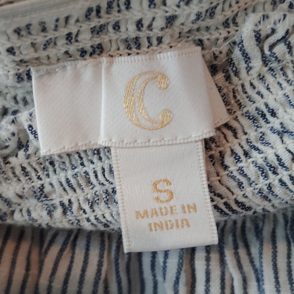 C Striped Off-Shoulder Blouse - Picture 3 of 5